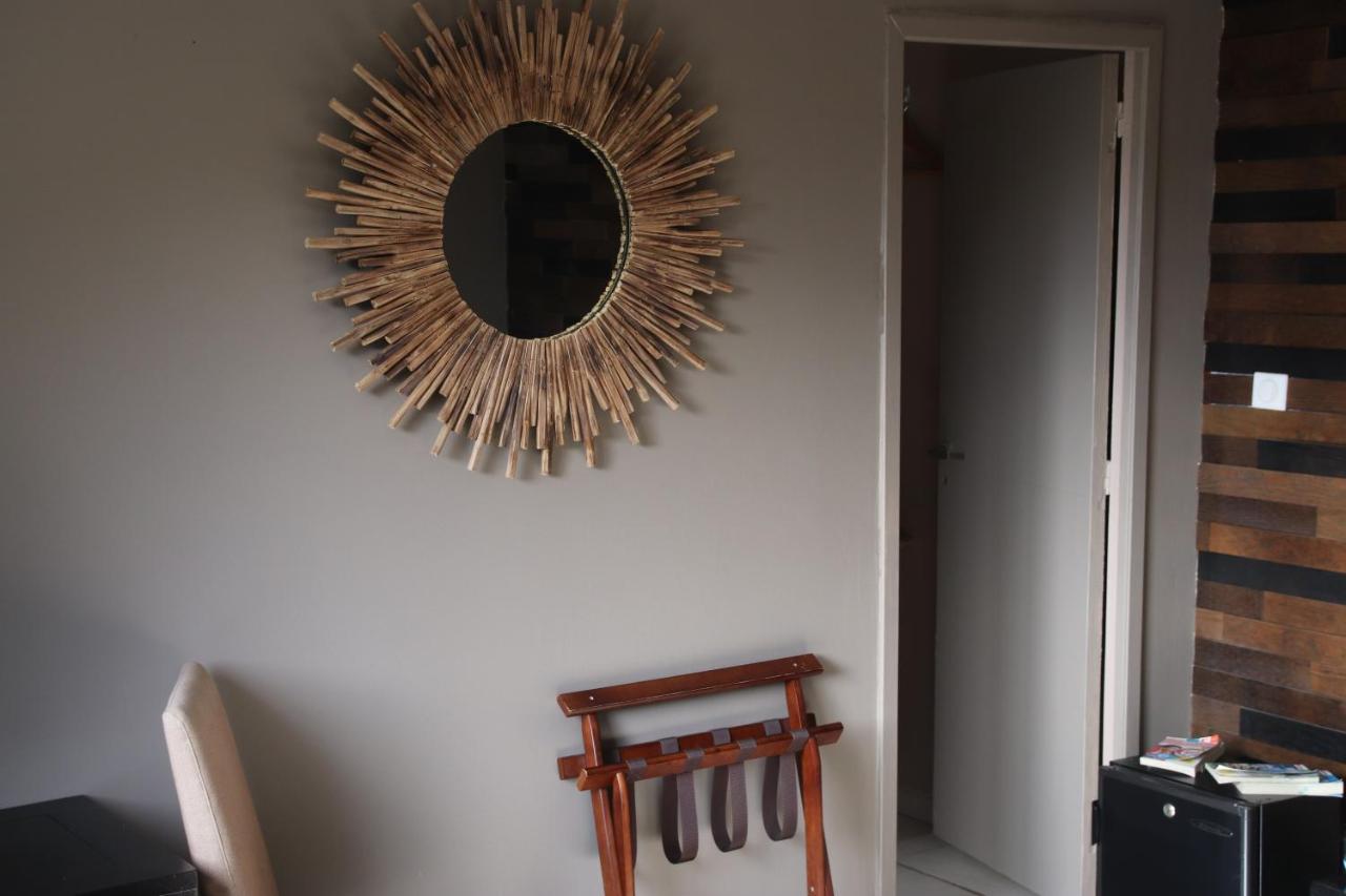 Bed and Breakfast La Vela Peille Екстер'єр фото